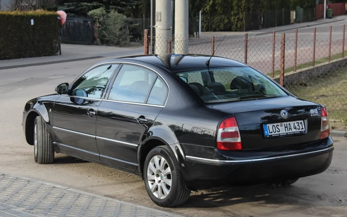 Skoda Superb cena 19900 przebieg: 240000, rok produkcji 2008 z Ciechanów małe 379